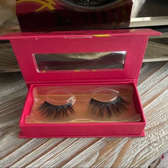 Lilly Lashes for Sephora in style Miami - Picture 2 of 4